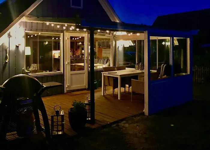 Sleep Under The Stars Near Brunsnaes *